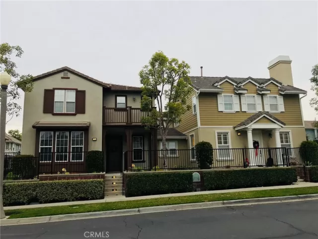 MLS: OC23002355 Condo For Sale