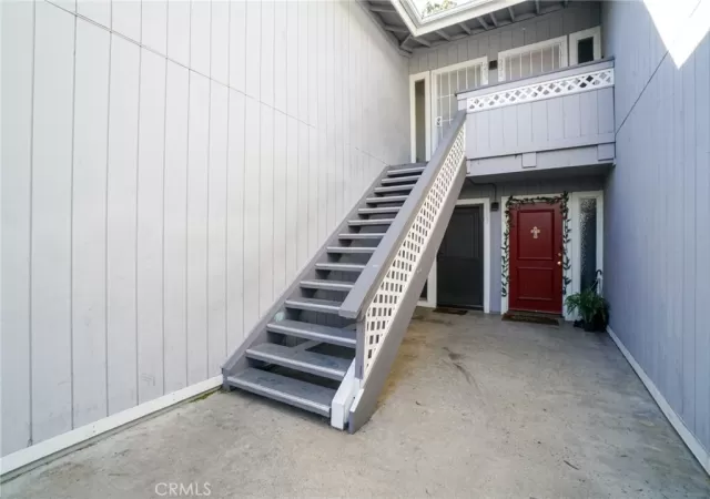 MLS: OC23002457 Condo For Sale