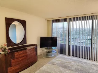 Photo #5: OC23002934 Listing