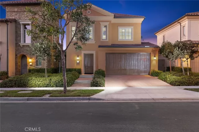 MLS: OC23003389 Condo For Sale