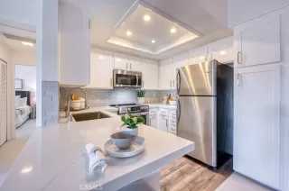 Photo #3: OC23003783 Listing 