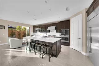 Photo #2: OC23003932 Listing 