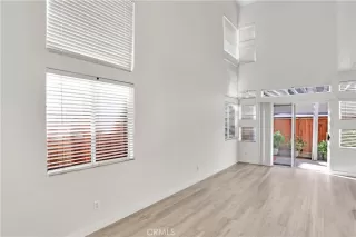 Photo #3: OC23003947 Listing 