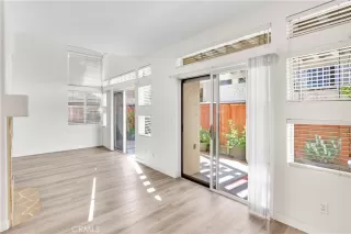 Photo #4: OC23003947 Listing 