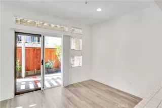 Photo #5: OC23003947 Listing 