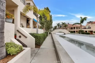 Photo #3: OC23004052 Listing 