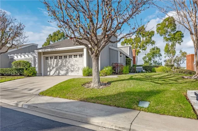 MLS: OC23004180 Condo For Sale