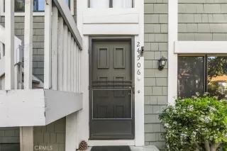 Photo #2: OC23004381 Listing 