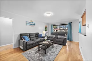 Photo #4: OC23004508 Listing