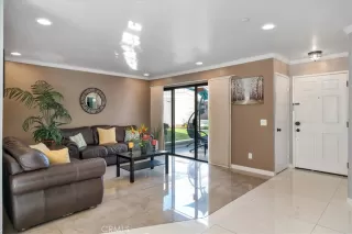 Photo #2: OC23004530 Listing 