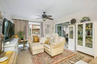 Photo #3: OC23004633 Listing