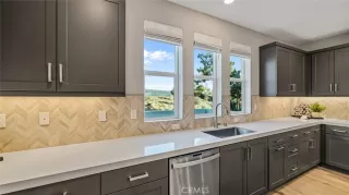 Photo #3: OC23004831 Listing 