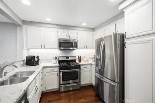 Photo #3: OC23004855 Listing 