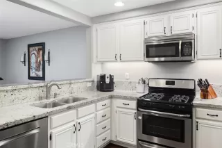 Photo #4: OC23004855 Listing 