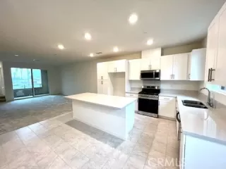 Photo #3: OC23004869 Listing 