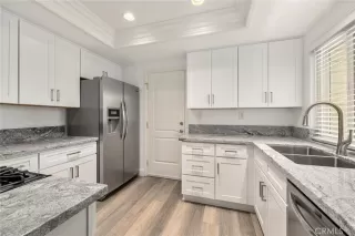 Photo #5: OC23004959 Listing