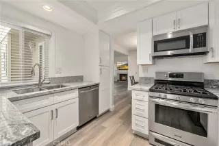 Photo #6: OC23004959 Listing