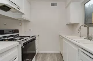 Photo #3: OC23004976 Listing 