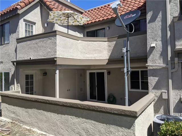 MLS: OC23005178 Condo For Sale