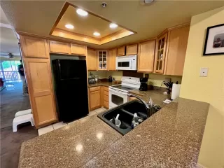 Photo #2: OC23005910 Listing 