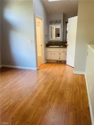 Photo #3: OC23006107 Listing 