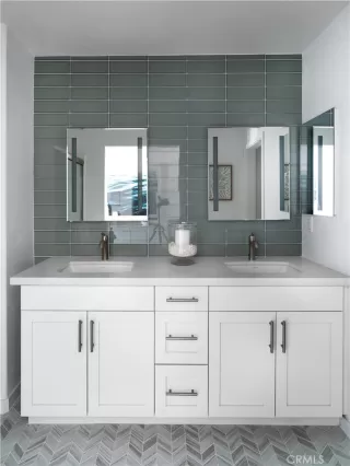 Photo #6: OC23006524 Listing