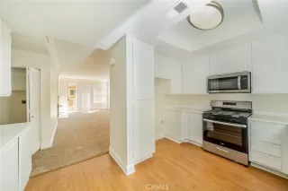 Photo #3: OC23006613 Listing 