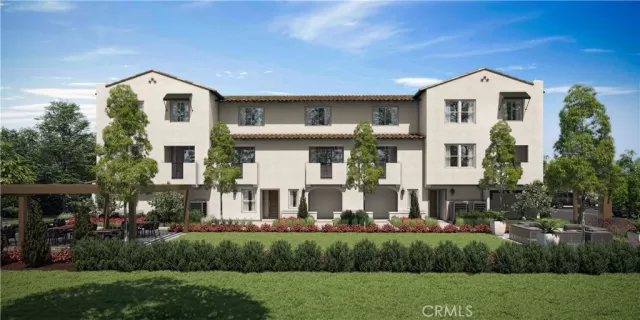 MLS: OC23006680 Condo For Sale