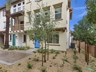 Photo #2: OC23006888 Listing 