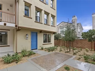 Photo #3: OC23006888 Listing 