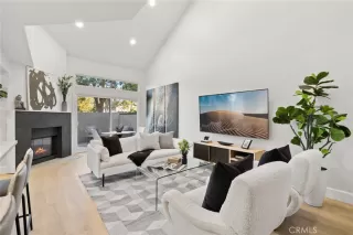 Photo #3: OC23007193 Listing 