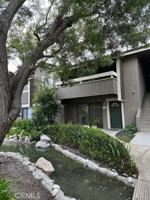 MLS: OC23007194 Condo For Sale