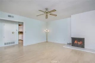 Photo #4: OC23007313 Listing 