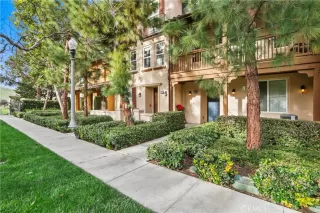 Photo #2: OC23007597 Listing 