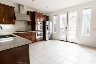 Photo #4: OC23007803 Listing 