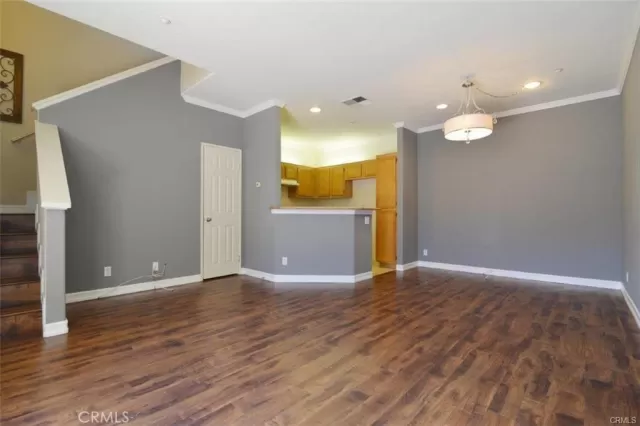 MLS: OC23007982 Condo For Sale