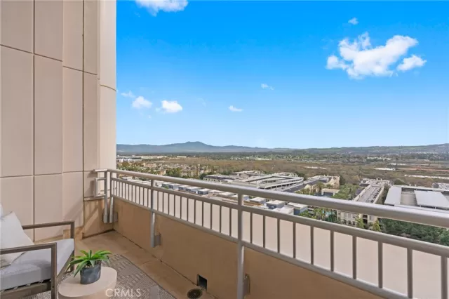 MLS: OC23008516 Condo For Sale