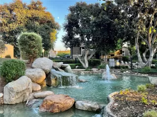 Photo #2: OC23008538 Listing 