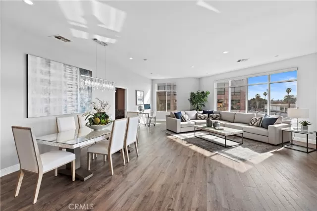 MLS: OC23008984 Condo For Sale