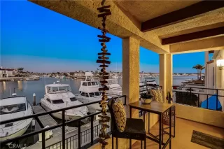 Photo #1: OC23008993 Listing 