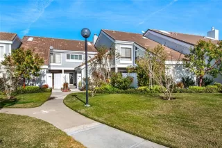 Photo #4: OC23009361 Listing 