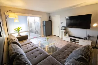 Photo #2: OC23009464 Listing 