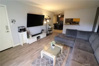 Photo #4: OC23009464 Listing 