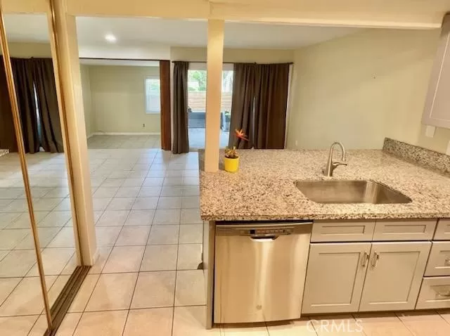 MLS: OC23009604 Condo For Sale