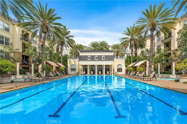 MLS: OC23009734 Condo For Sale