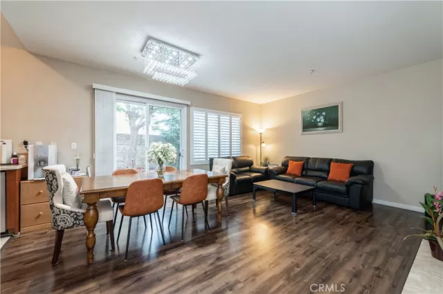 MLS: OC23009920 Condo For Sale