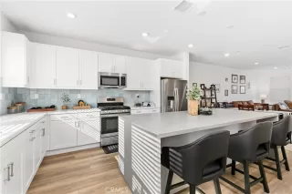 Photo #1: OC23010025 Listing 