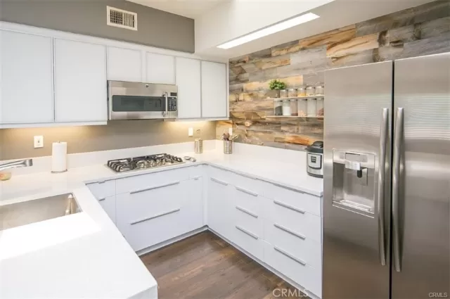 MLS: OC23010144 Condo For Sale