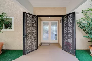 Photo #1: OC23010305 Listing