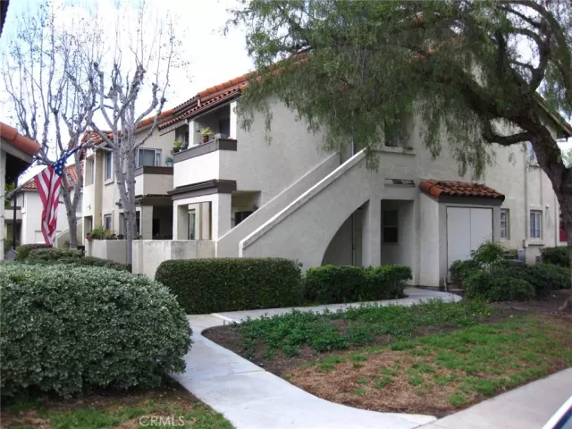 MLS: OC23010442 Condo For Sale